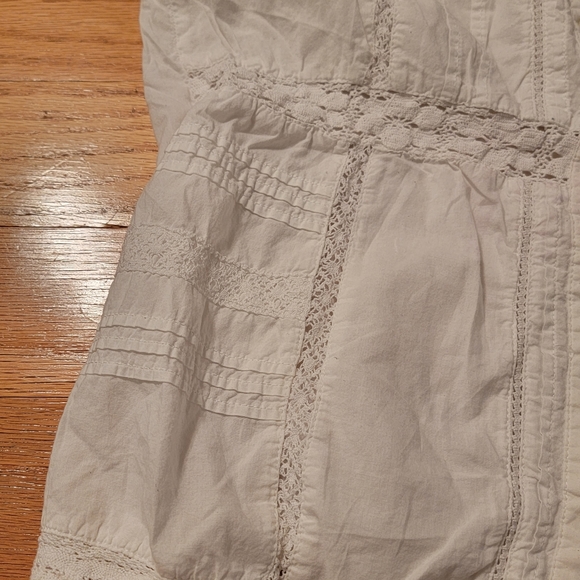 White button front lacey camisole - Picture 3 of 8